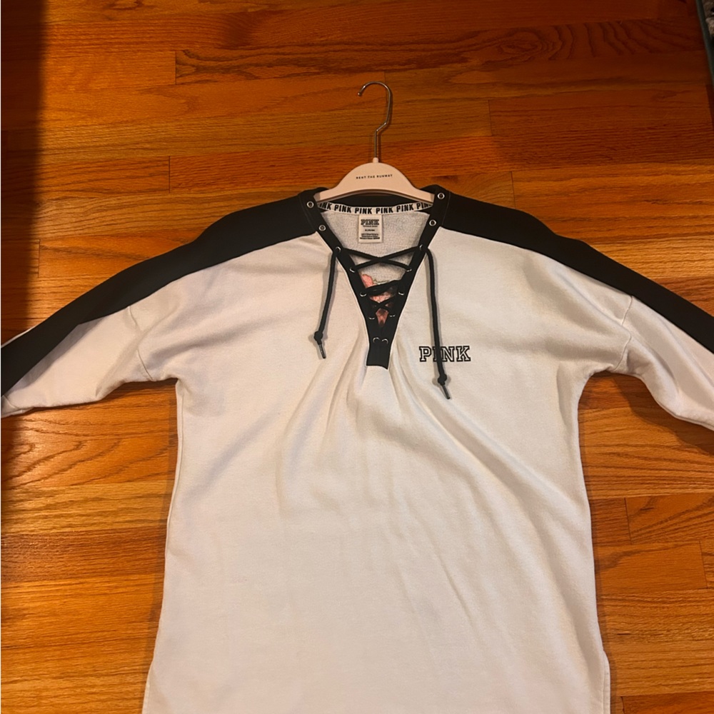 VS Love Pink White & Black Sweatshirt Size M